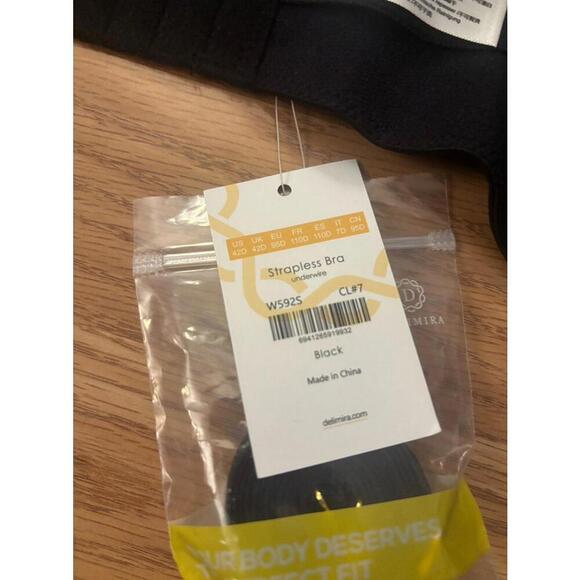 Black Strapless Bra Size 42D - Picture 7 of 9